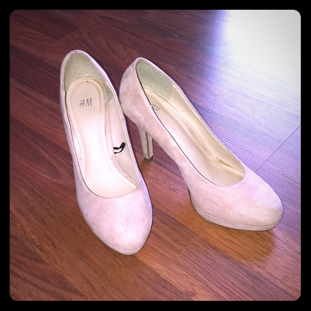 Pale pink heels